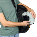 bp-lowepro-fastpack-iv-lp37507-pww-side-access-worn.png