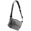 pol_pl_Torba-PEAK-DESIGN-Everyday-Sling-6L-Popielata-EDLv2-758_3.jpg
