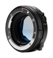 Adapter bagnetowy Commlite CM-EF-EOSR VCPL | Canon EF / Canon RF z filtrem polaryzacyjnym