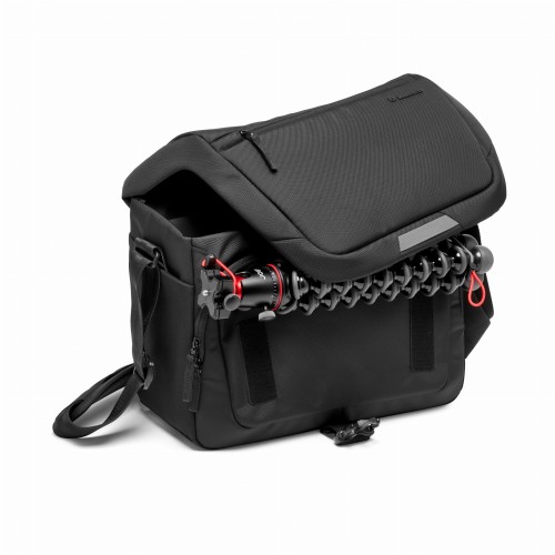 Camera-Backpack-Manfrotto- Advanced-3_MB MA3-M-M_tripod.jpg