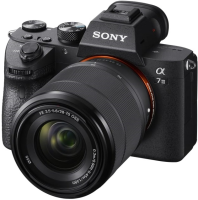 Aparat Sony A7 III + Obiektyw Sony 28-70 mm f/3.5-5.6 FE OSS