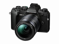 Aparat OM SYSTEM OM-5 + ED 14-150 mm f/4-5.6 II | Czarny