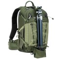 BackLight-18L-Montane-Green-Tripod-Front-Carry.jpg