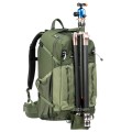 BackLight-36L-Montane-Green-Tripod-Front-Carry.jpg
