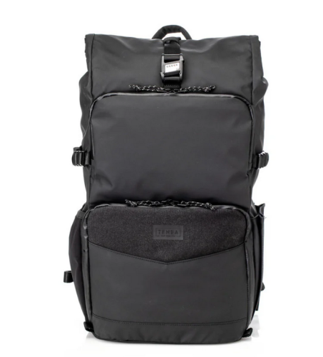 01-Tenba-DNA-16-DSLR-Black.png