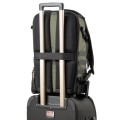 DarkLight-20L-Montane-Green-Trolley-Handle-Pass-Through (Mały).jpg