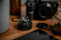 obiektyw-voigtlander-color-skopar-35-mm-f-35-do-leica-m-czarny-18.png