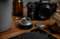 obiektyw-voigtlander-color-skopar-35-mm-f-35-do-leica-m-srebrny-18.png