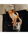 pasek-na-nadgarstek-peak-design-cuff-leather-amber-bursztynowy-03.jpg