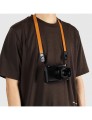 pasek-peak-design-form-leather-camera-strap-neck-amber-bursztynowy-02.jpg