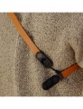 pasek-peak-design-form-leather-camera-strap-short-amber-bursztynowy-09.jpg