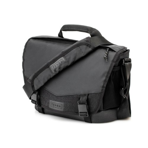 tenba-dna-9-slim-messenger-black-01.jpg